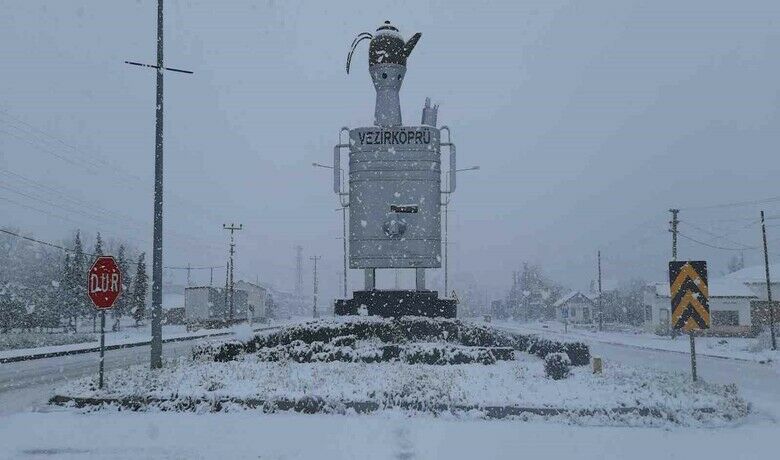 Samsun’un yüksek kesimlerine kar yağışı
