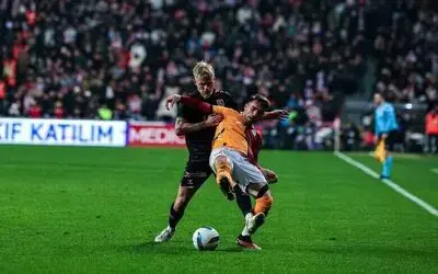 Trendyol Süper Lig: Samsunspor: 0 - Galatasaray: 1 (İlk yarı)
