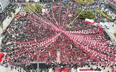 Özgür Özel, ’Millet İradesine Sahip Çıkıyor’ mitinglerini Samsun’dan başlattı