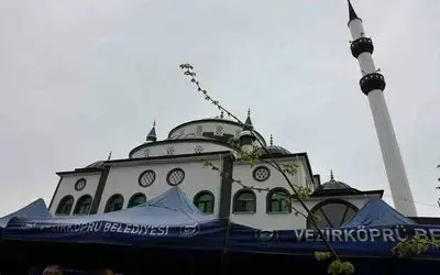 Vezirköprü’de yeni cami ibadete açıldı
