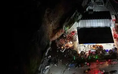 İçişleri Bakanı Yerlikaya: "Anne kurtarıldı, eşi ve 2 çocuğu göçük altında"
