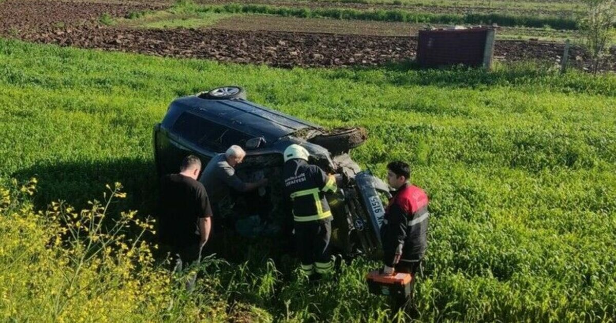 Bafra’da otomobil takla attı: 2 yaralı