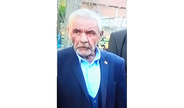 Samsun’da amca ve yeğeni,yarım saat arayla vefat etti - Samsun’un Vezirköprü ilçesinde amca ve yeğeni, yakalandıkları hastalık nedeniyle yarım saat arayla hayatını kaybetti.