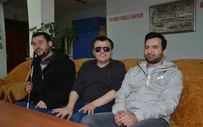 Görme engellilerin banka ve noter çilesi