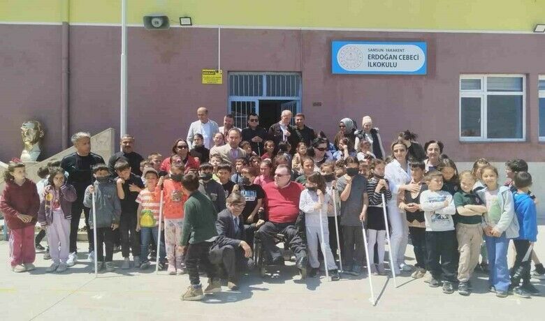 Öğrenciler engelli bireylerle empati köprüsü kurdu
