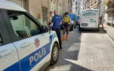 Apartmana yayılan koku yaşlı adamın öldüğünü ortaya çıkardı
