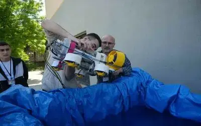 Samsun’da meslek liseliler su altında gidebilen ve görüntü kaydeden araç yaptı
