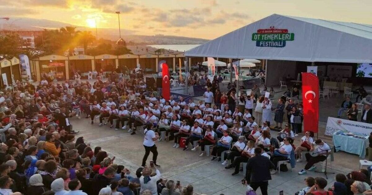 8. Samsun Yöresel Ot Yemekleri Festivali’ne yoğun ilgi

