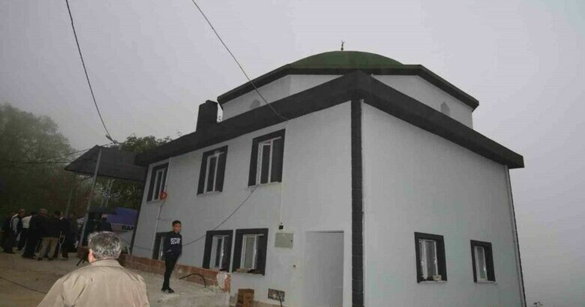 Bafra’da Hazreti Ömer Camii dualarla açıldı