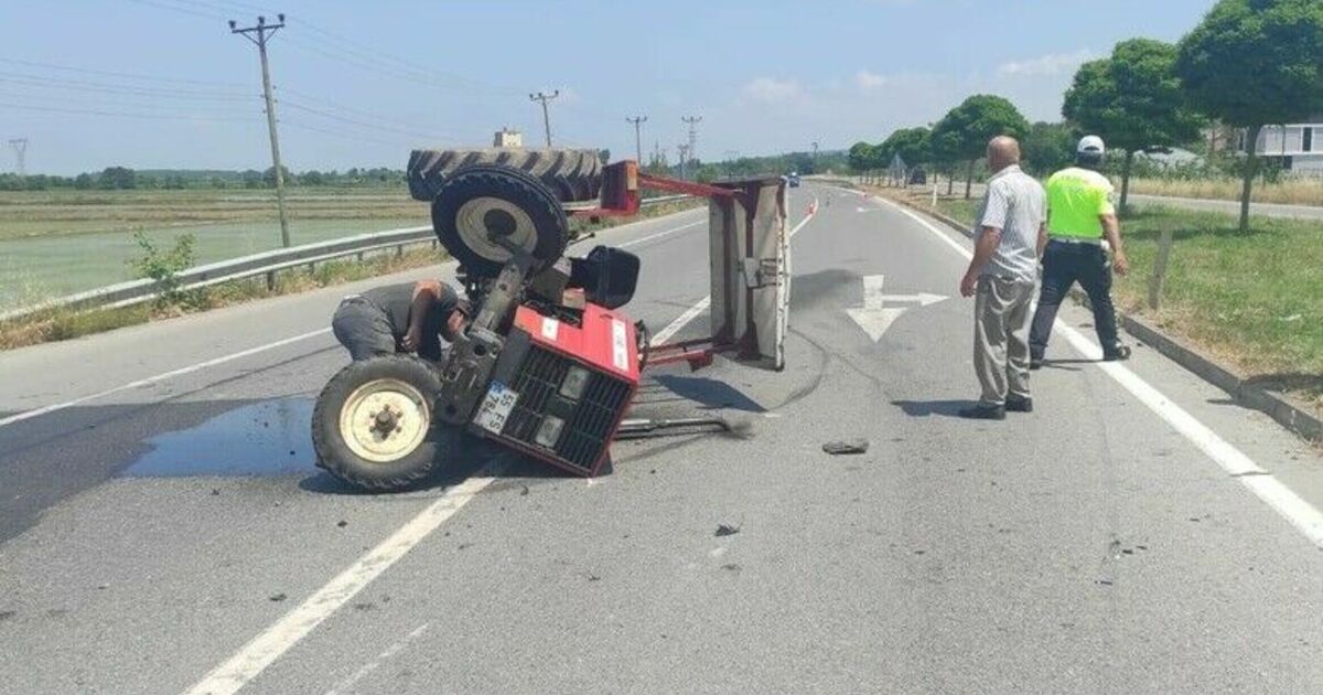 Otomobilin çarptığı traktör sürücüsü yaralandı

