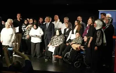 13 huzurevi sakininin hayalindeki mesleği yaptığı proje sona erdi
