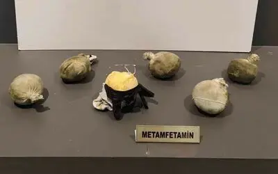 Samsun’da bir araçta 1 kilo metamfetamin ele geçirildi: 3 gözaltı
