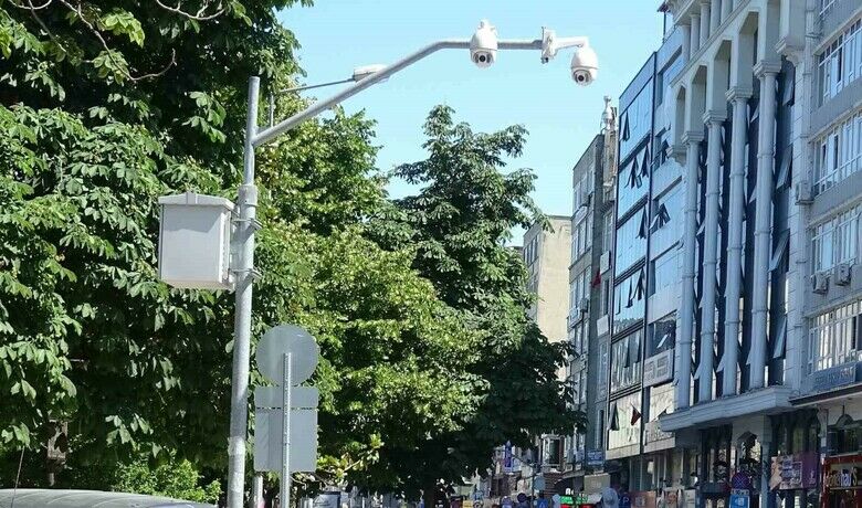 Samsun’da EDS 1 Temmuz’da devreye giriyor
 - Samsun’da trafik güvenliğini artırmak amacıyla kurulan elektronik denetleme sistemleri (EDS), 1 Temmuz Salı günü itibarıyla faaliyete geçiyor. Sistemin, hız ihlalleri, kırmızı ışık ihlalleri ve hatalı parkların denetlenmesinde etkin rol oynayacağı bildirildi.