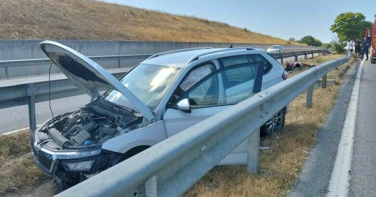 Bafra’da kaza: Otomobilden yara almadan çıktılar