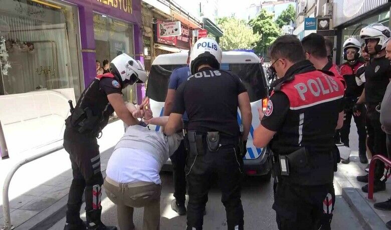 Samsun'da gazeteciye saldıran polis açığa alındı
