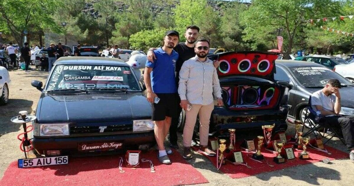 Modifiye tutkunları, Bafra’da fuarda buluştu