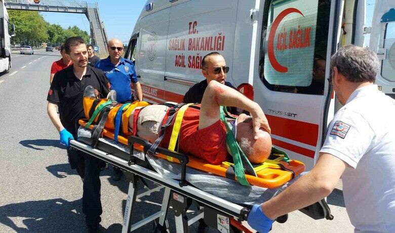 Samsun’da devrilenmotosikletin sürücüsü yaralandı - Samsun’da meydana gelen trafik kazasında devrilen motosikletin sürücüsü yaralandı.