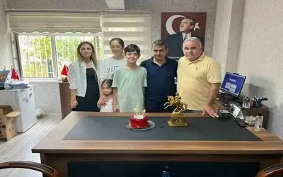 Bafra’da LGS Türkiye birincisine pastalı kutlama