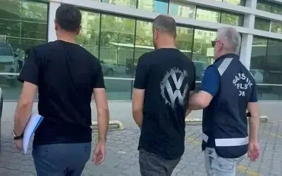 Tıbbi alet atölyesi görünümlü iş yeri kaçak silah atölyesi çıktı
