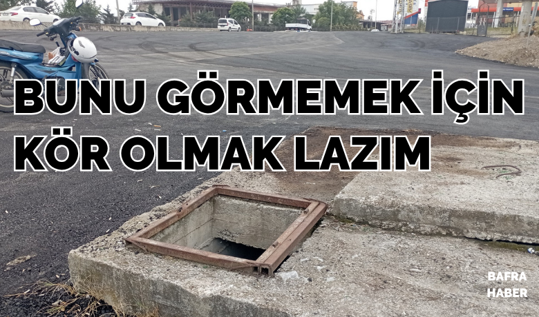 Çetinkaya Köprüsü YanındaTehlike Oluşturan Vana Odası! - Bafra'da, Çetinkaya Köprüsü Alaçam yönü deniz tarafında bulunan ve SASKİ'ye ait olduğu belirtilen içme suyu vana odasının kapağı bulunmuyor. 