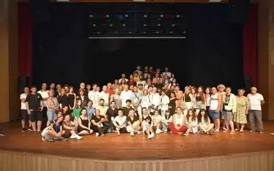 12. Tiyatro Köyü sakinleri tiyatronun duayenleri ile buluştu
