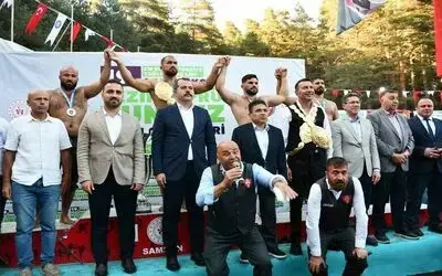Kunduz’da Başpehlivan Feyzullah Öztürk
