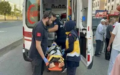 Hafif ticari aracın çarptığı çocuk hastanelik oldu
