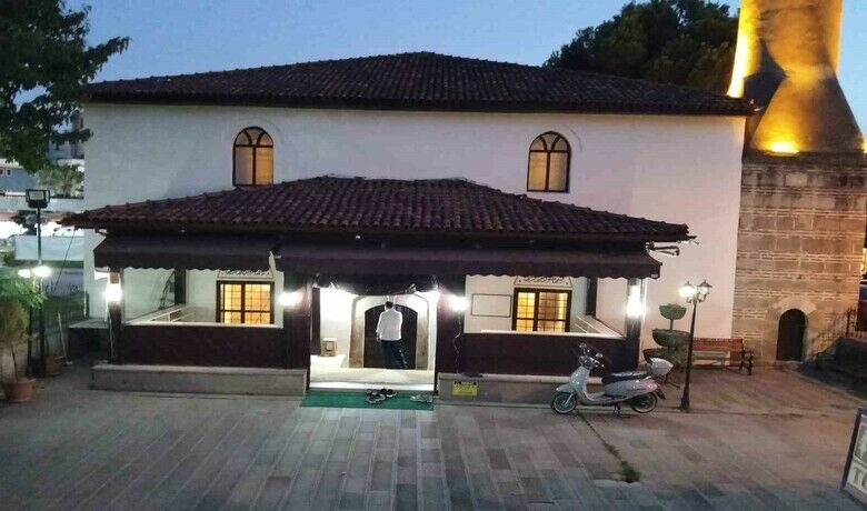 Bafra’da camiden hasır çalındı
 - Samsun’un Bafra ilçesinde camiden hasır çalındı.
