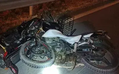 Motosiklet ile elektrikli bisiklet çarpıştı: 2 ağır yaralı