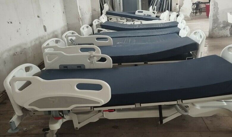 Dernekten 10 hasta yatağı desteği - Samsun Bafra Kosovalılar Derneği, "Her Hasta İçin Biraz Daha Umut Projesi" kapsamında bağışlanan 10 adet elektrikli hasta yatağını ihtiyaç sahiplerine ulaştırmak üzere mahalle muhtarlarına teslim etti.
