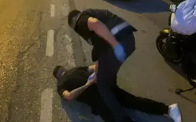 Motosikletli çarşaf operasyonu: 16 yaşındaki çocuktan 68 bin hap
