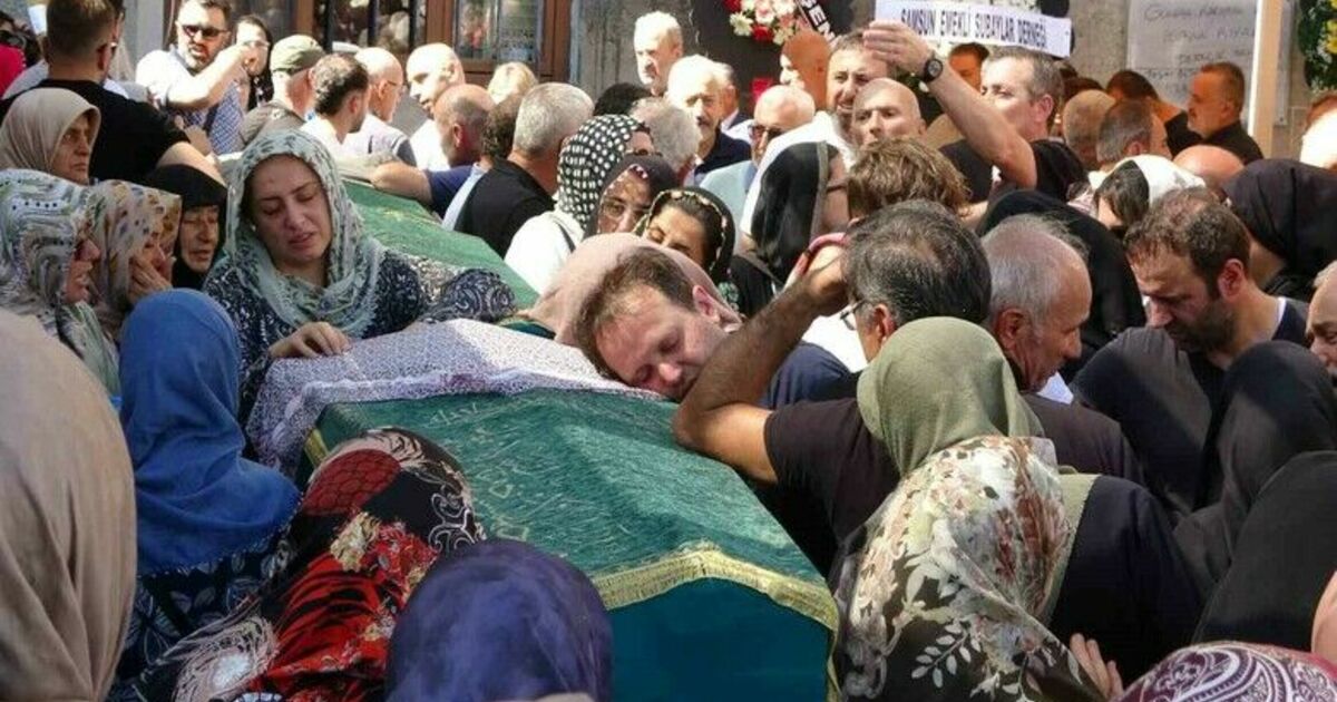 Otomobilin Kızılırmak’a uçtuğu kazada ölen anne ile çocuğuna gözyaşı