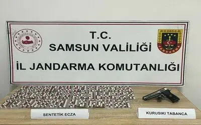 Araçtaki özel zuladan sentetik hap çıktı: 1 gözaltı
