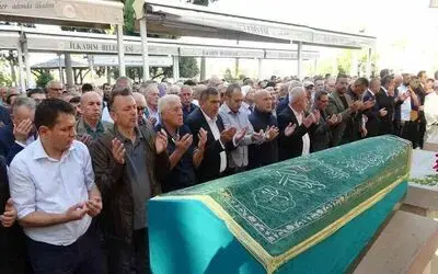 Ülkücü Erdem Şenocak, son yolculuğuna uğurlandı
