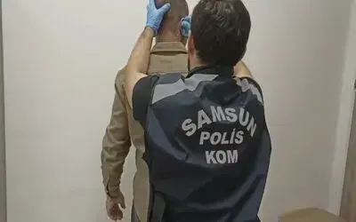 Motorlu Taşıtlar Sınavı’na kopya düzeneğiyle girmeye çalışan şahıs suçüstü yakalandı
