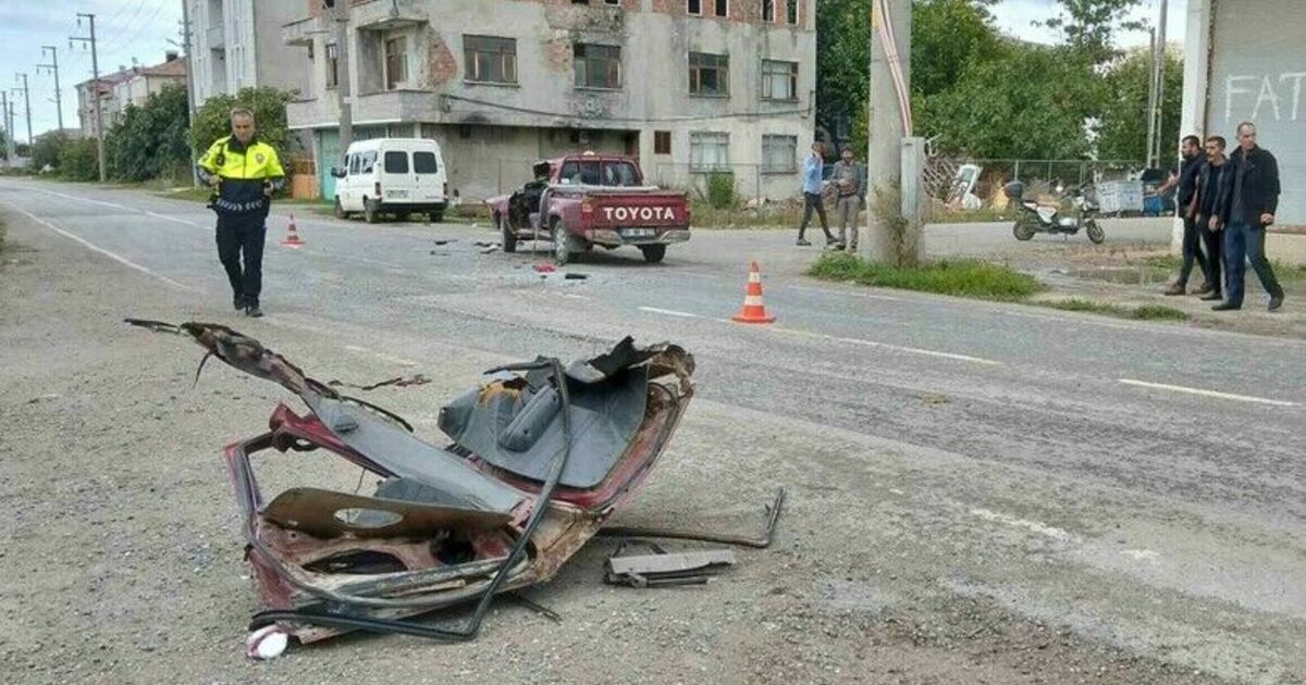 Bafra’da kamyon ile pikap çarpıştı: 1 yaralı