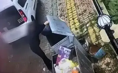 Çöp konteyneri içinde uyuşturucu teslimatı kameraya yansıdı: 4 kişi 6 bin 937 hapla yakalandı
