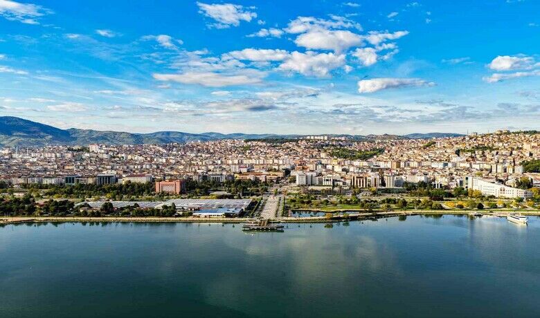 Türkiye Yüzyılı’nda "Samsun Yüzyılı" hedefi
 - Samsun Valisi Orhan Tavlı, kentin sanayi, ulaşım, sağlık ve tarım alanındaki büyük yatırımlarla Karadeniz’in lokomotifi haline geldiğini belirterek, "Türkiye Yüzyılı’nı hep birlikte ’Samsun Yüzyılı’ yapacağız" dedi.