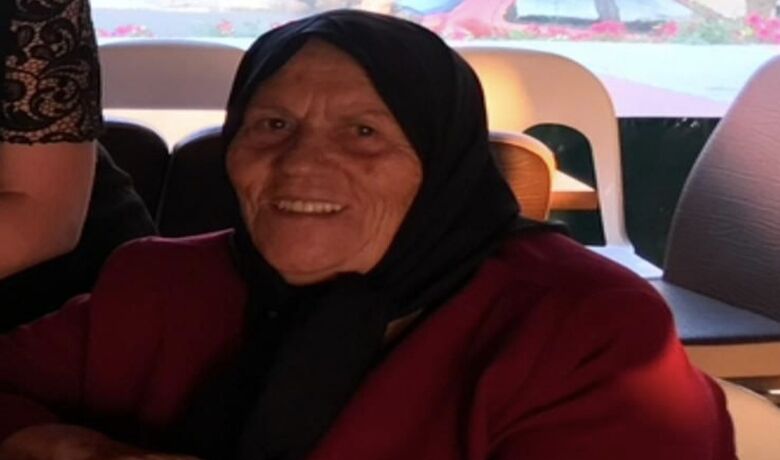 Halime Yıldız Vefat Etti - Merhum marangoz İsmail Yıldız’ın eşi, Mecit, Yılmaz, Kemal ve Dilek Yıldız Şen’in anneleri, Nermin, Tülay, Nilgün Yıldız’ın ve mali müşavir Engin Şen’in kayınvalidesi, Sürmeli Köyü’nden merhum Hüseyin Altınsoy’un kızı, İsa, Alaaddin, Kemalettin ve Halil Altınsoy’un ablaları Halime Yıldız vefat etti.