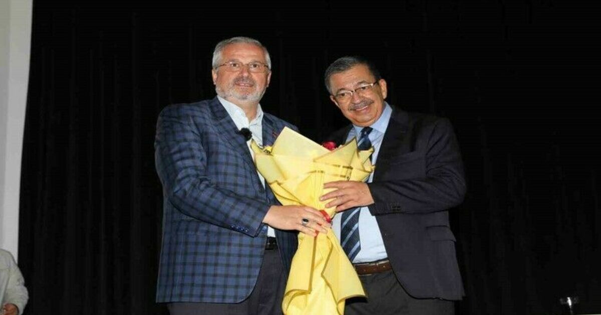 Yazar Hayati İnanç, Bafralılar ile ‘Aile’ konulu konferansta buluştu
