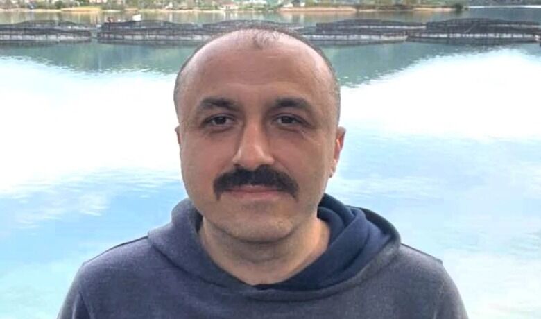 Murat Seden Vefat Etti - Bafra’nın Kolay köyü Dere Mahallesi’nden, merhum Hacı Fevziler’in Necdet Seden’in torunu; Gülümser ve Cihat Seden’in oğulları; Necdet, Cihat ve Vedat Efe’nin babaları; Serap Seden’in eşi Murat Seden vefat etti.