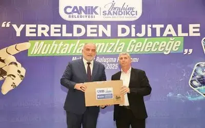 Başkan Sandıkçı: "Dijital dönüşümle ana hedefimiz, vatandaşlarımıza etkin ve hızlı hizmet"
