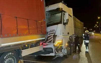 Samsun’da tırlar çarpıştı: 1 yaralı
