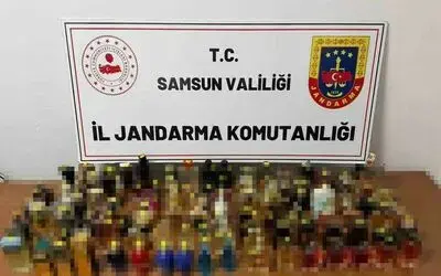 Jandarma 320 adet gümrük kaçağı parfüm ele geçirdi
