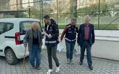 Parkta uygunsuz davranışta bulunan 2 kişiye ev hapsi
