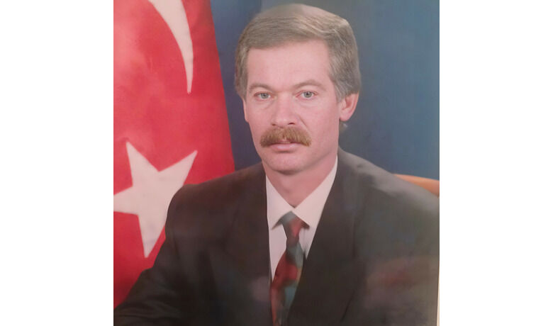 Mahmut Erbil Vefat Etti - Bafra eşrafından Ayıboğan Hüseyin Bayrak’ın damadı, Erbil Sürücü Kursları sahibi Mahmut Erbil vefat etti.