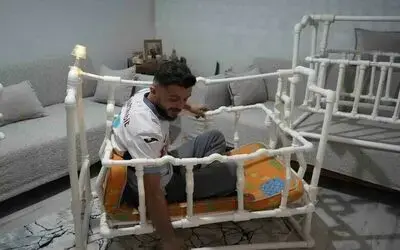 Tesisatçıdan borudan beşik: İçine girip test etti, viral oldu
