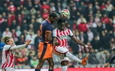 Trendyol Süper Lig: Samsunspor: 0 - RAMS Başakşehir: 0 (İlk yarı)
