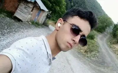 Kestiği ağacın altında kalan 19 yaşındaki genç hayatını kaybetti