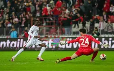 Ziraat Türkiye Kupası: Samsunspor: 2 - Eyüpspor: 0 (İlk yarı)
